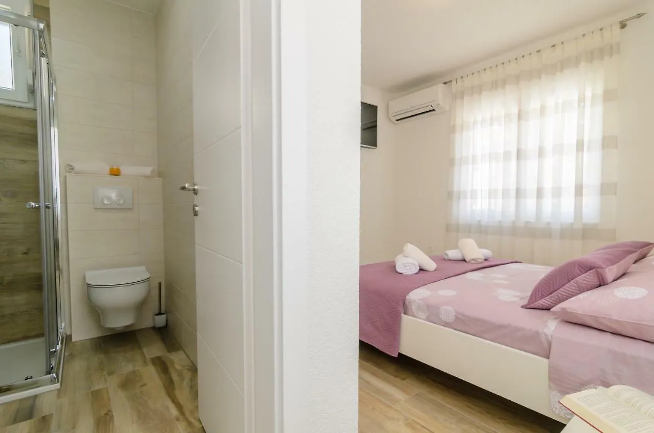 Privat Room Luka Ζαντάρ Κροατία